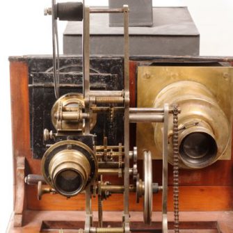 Grimoin Sanson type projector, sold by Demaria. 1907.