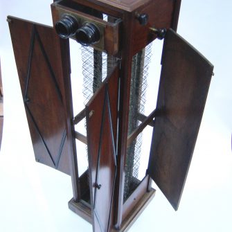 Double floor-standing stereo viewer