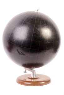 Teaching Globe or Spherical Blackboard%0A