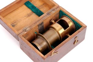 Camera obscura miniature. (2)