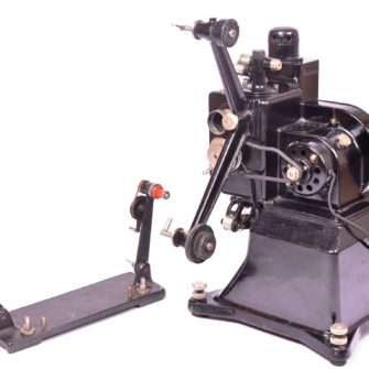 Projecteur cinématographique 17,5 cm Pathé Rural
