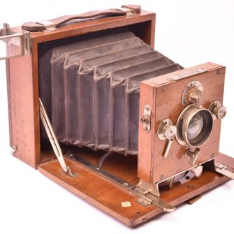 Dr. Lüttke & Arndt “Linos” Folding Plate Camera