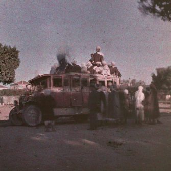 Autochrome stéréoscopique 45×107 Départ de Hammam Bou Hadjar