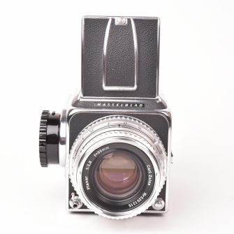 Appareil photo Hasselblad 500 C #UV119920, Planar f/2.8 – 80mm.