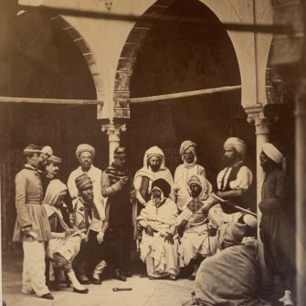 Colonel de Fénelon s’adressant à des dignitaires arabes par Félix J. A. Moulin 1856