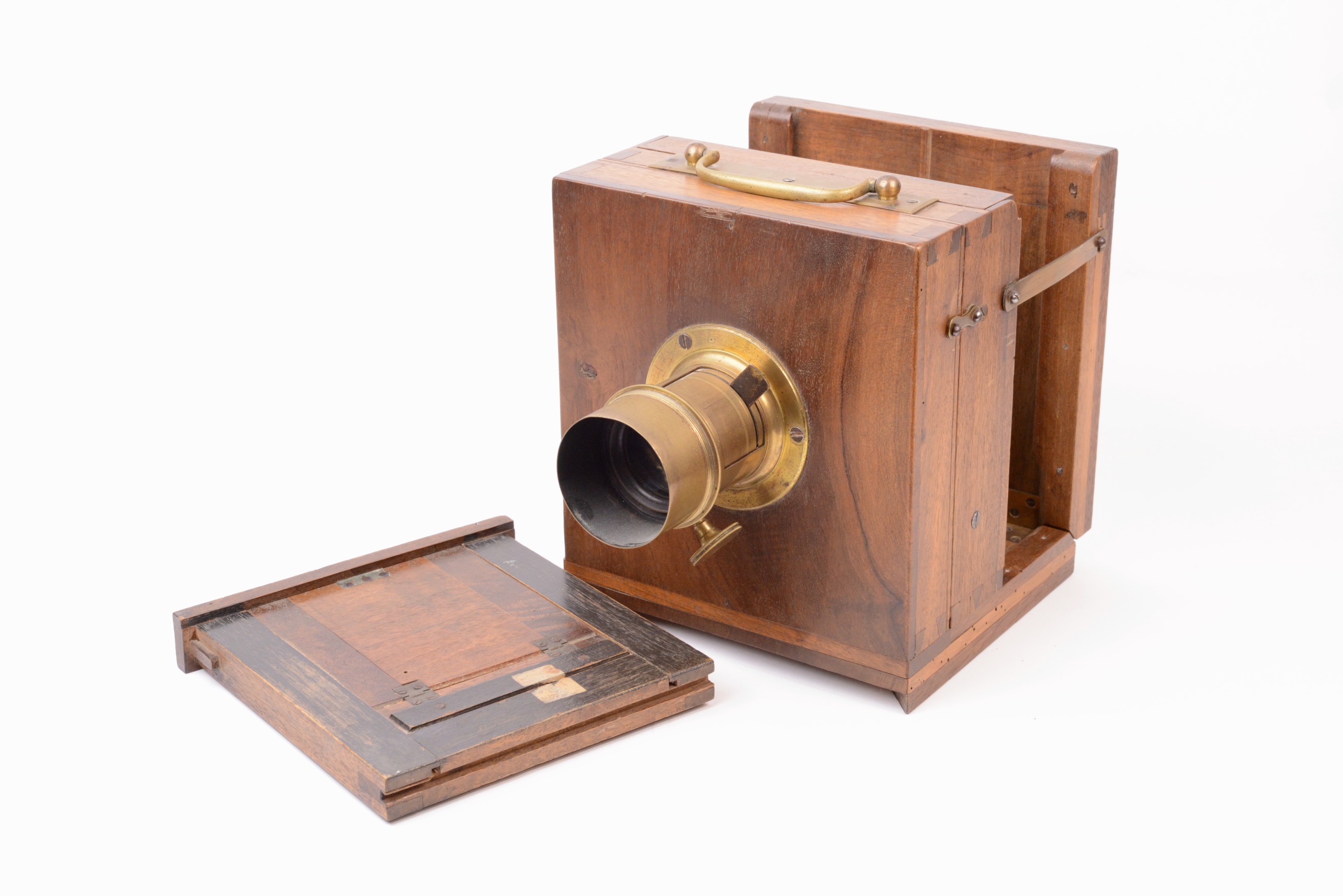 Ancienne Chambre Photographique Collodion Sec - Circa 1870 - Avec Objectif Petzval Et Châssis