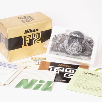 Appareil photo NIKON F2T “titan”. No name. NEUF