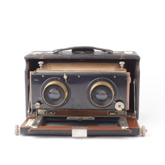 Stereo camera vendu par Photo-sport