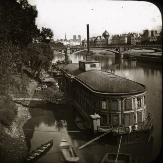 Claude Marie Ferrier. Paris,Bain sur la Seine en aval de l’île de la Cité vers 1855