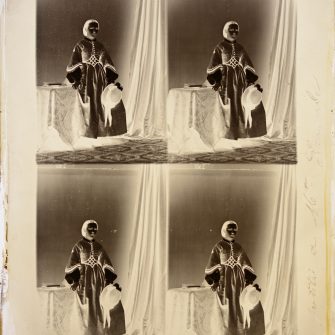 Collodion sur verre, 4 photographies sur une même plaque de verre, vers 1860