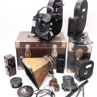 Cameflex standard 16/35mm. Brevets Coutant Mathot