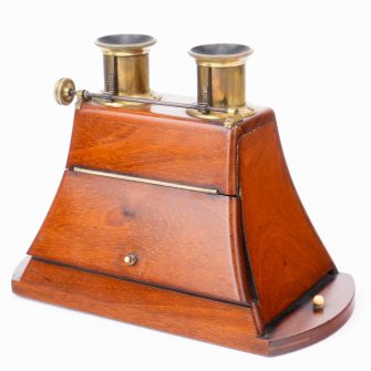 Stéréoscope primitif. Circa 1850