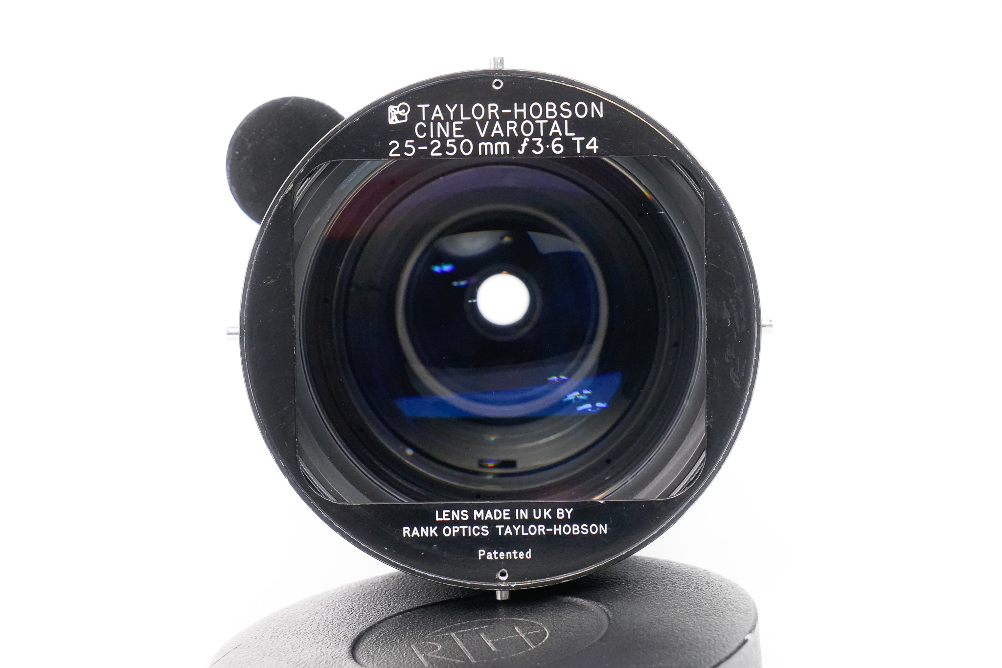Taylor-Hobson Cine Varotal f/3.6 T4 - 25/250mm #781586. Monture PL.