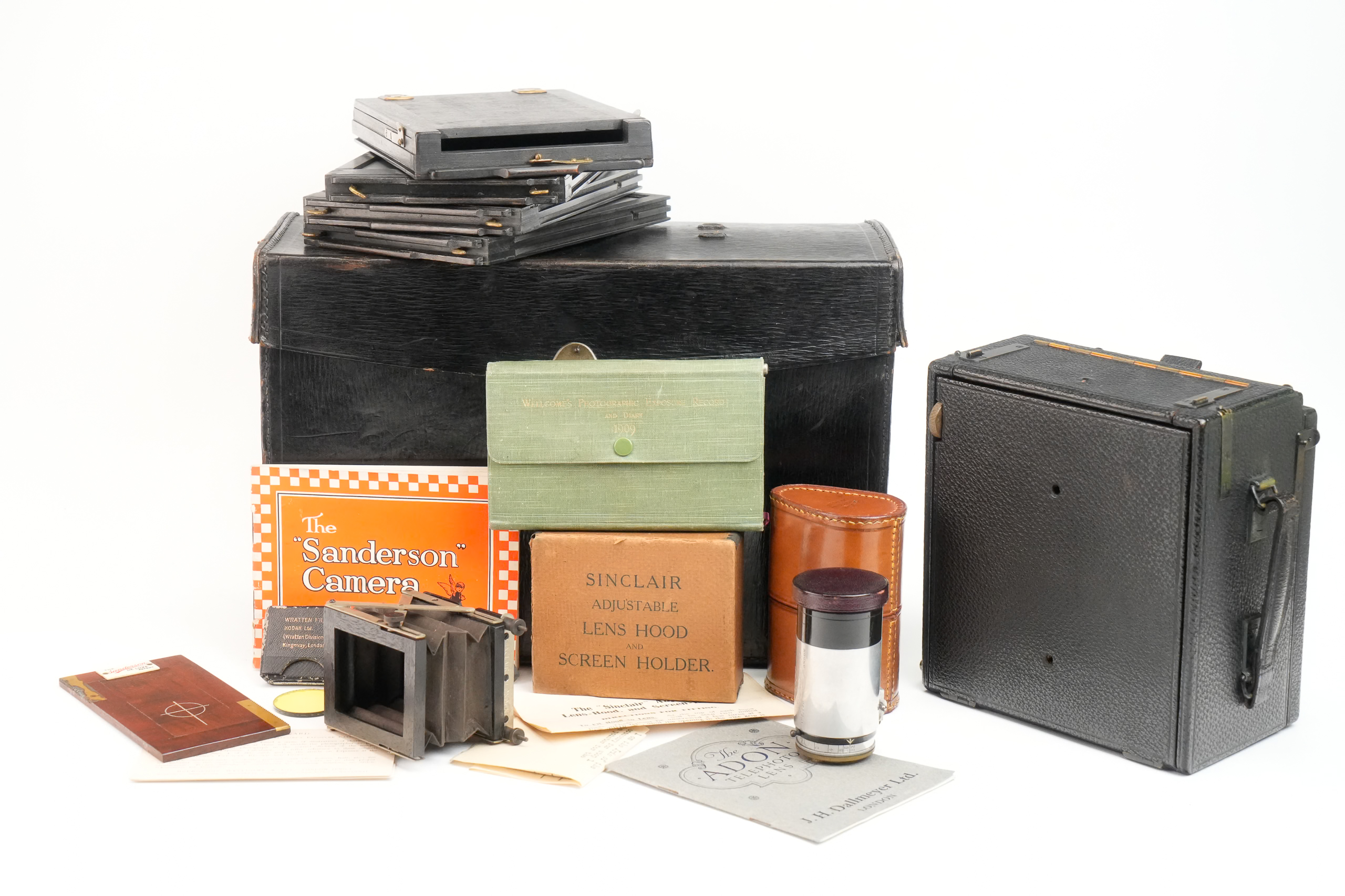 chambre photographique sanderson de luxe — coffret, châssis et accessoires anciens